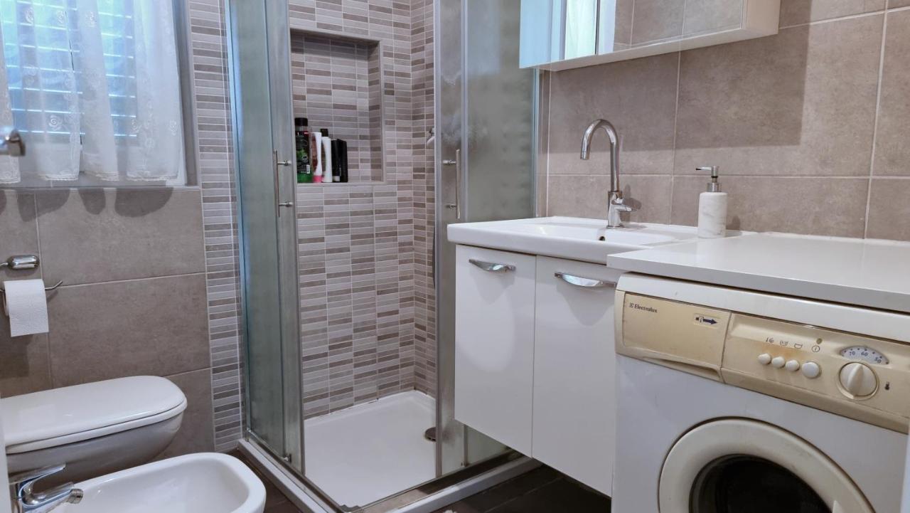 Apartment Tica Omiš Buitenkant foto